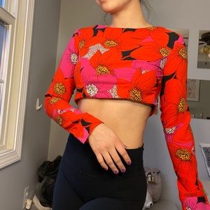 Bold & flirty long sleeve crop top